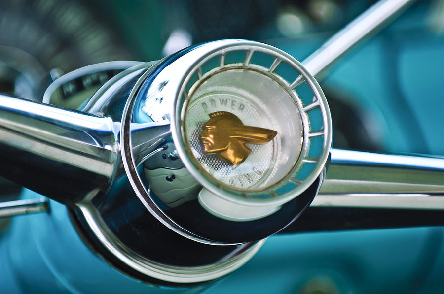 1955-pontiac-safari-steering-wheel-emblem-jill-reger.jpg